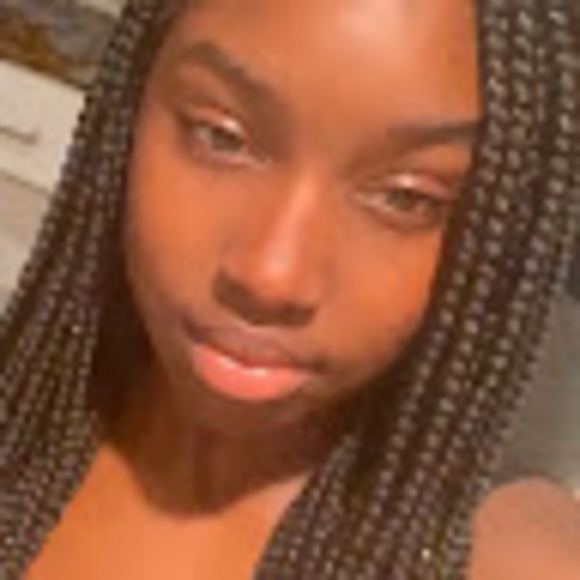 Meet your Posher, Ruby - Picture 1 of 1